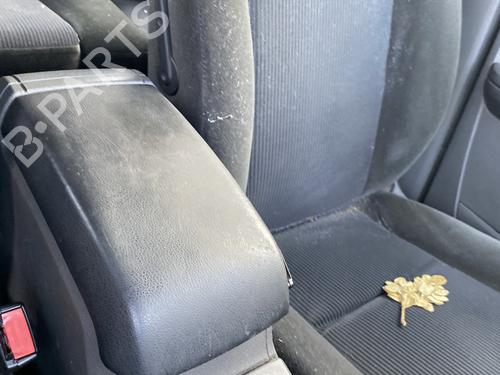 Used Armrest / Center console FORD FOCUS C-MAX (DM2) 1.8 TDCi (115 hp) 31342577