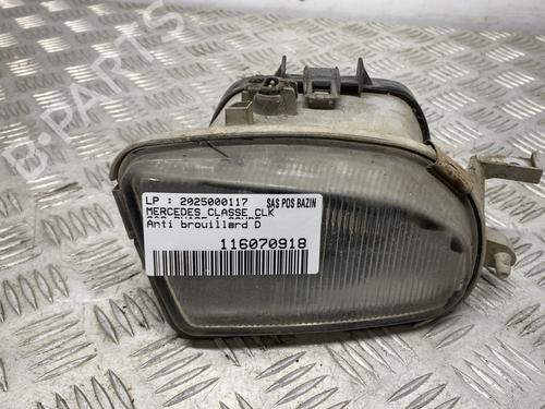 Used Right front fog light MERCEDES-BENZ CLK (C208) CLK 320 (208.365) (218 hp) 30534795