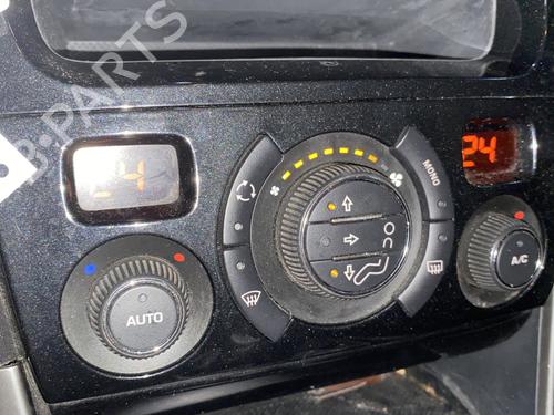 Used Climate control PEUGEOT 308 I (4A_, 4C_) 1.6 HDi (92 hp) 30861000