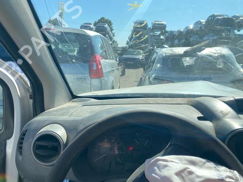 Used Dashboard Dashboard 37798396 37798396