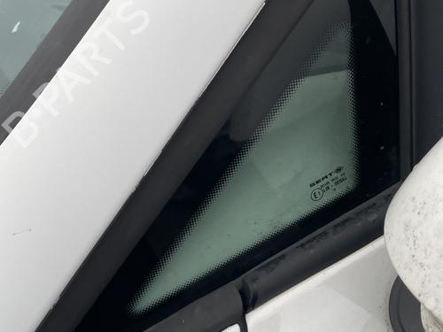 Front left quarter glass SEAT IBIZA IV SC (6J1, 6P5) 1.6 TDI | BP29155022C111 