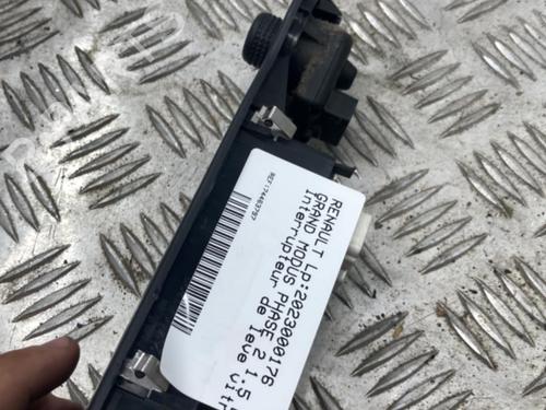Used Left front window switch Left front window switch RENAULT MODUS / GRAND MODUS (F/JP0_) 1.5 dCi 75 (75 hp) 22113197 22113197