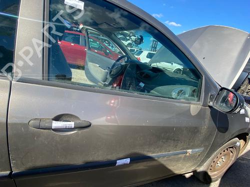 right-front-door-renault-clio-iii-br01-cr01-2005-2006-2007-2008-2009-2010-2011-2012-2013-2014-39648816 main image