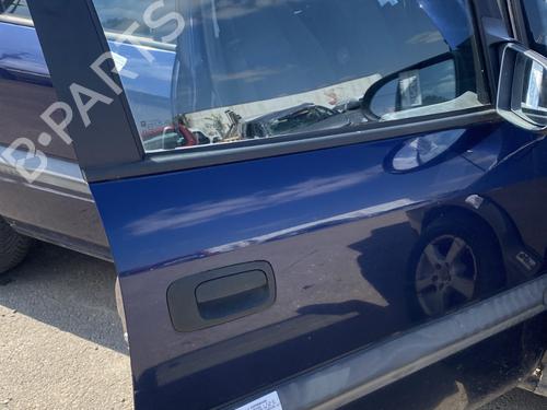 Used Right front door OPEL ZAFIRA A MPV (T98) 2.0 DI 16V (F75) (82 hp) 26738554