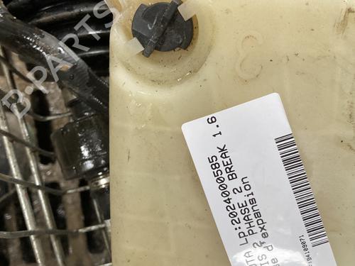 Used Expansion tank TOYOTA AURIS Estate (_E18_) 1.6 D4-D (WWE185_) (112 hp) 20224947