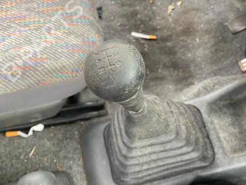 Used Shift knob Shift knob SUZUKI JIMNY Closed Off-Road Vehicle (SN) 1.3 16V 4WD (SN413, JB33) (80 hp) 39982581 39982581