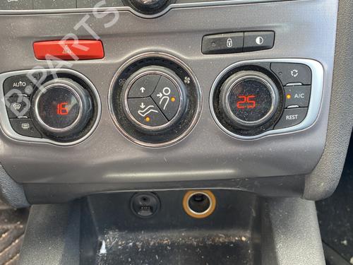 Climate control CITROËN C4 II (NC_) 1.2 THP 130 (NCHNYM, NCHNYT) | BP28725134I5 - Image 2
