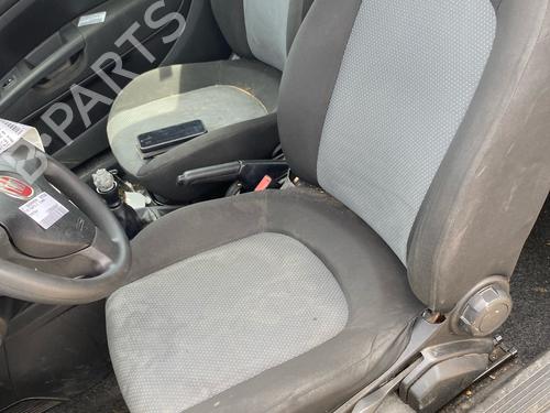Left front seat FIAT PUNTO EVO (199_) 1.3 D Multijet (199AXC1A, 199BXC1A, 199AXT1A, 199BXT1A) | BP37749778C15 - Image 3