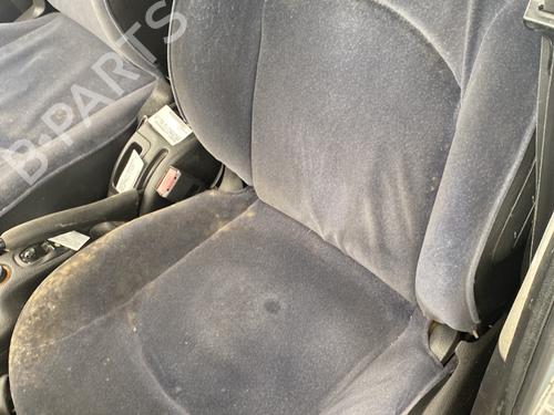 Sæde venstre fortil PEUGEOT 206 Hatchback (2A/C) 2.0 HDI 90 (90 hp) 26006434