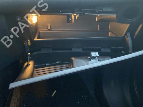 Used Glove box Glove box FIAT PUNTO (199_) 1.2 (199AXZ1A, 199BXZ1A) (69 hp) 31639680 31639680