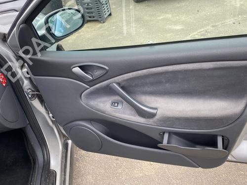 Used Front right panel Front right panel CITROËN C5 II (RC_) 1.6 HDi (RC8HZB) (109 hp) 26384680 26384680