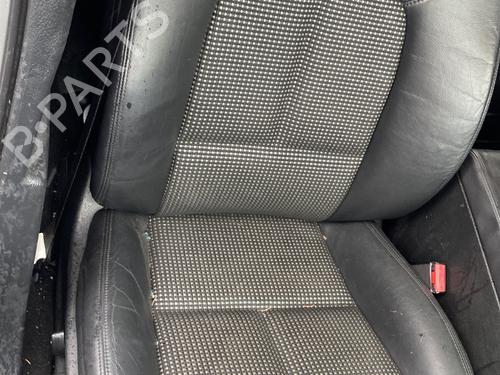 Right front seat PEUGEOT 407 (6D_) 2.0 HDi 135 (6DRHRH, 6DRHRE, 6DRHRG, 6DRHRJ) | BP29191618C16 