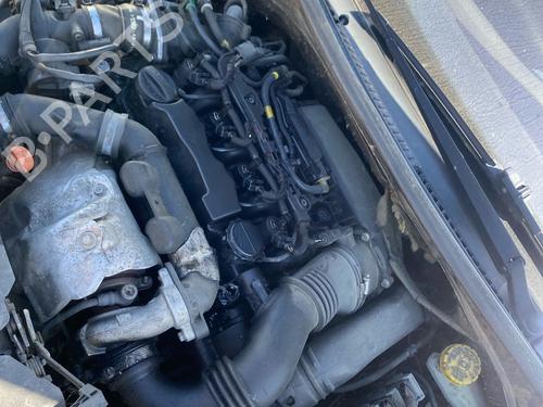 Used Cylinder head Cylinder head 36030415 36030415