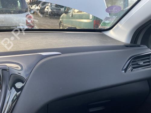 Instrumentbord PEUGEOT 208 I (CA_, CC_) 1.2 VTI 82 (82 hp) 31655056