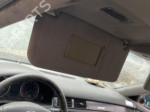 Used Left sun visor AUDI ALLROAD C5 (4BH) 2.5 TDI quattro (180 hp) 32303491