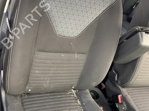 Used Right front seat Right front seat 30615776 30615776