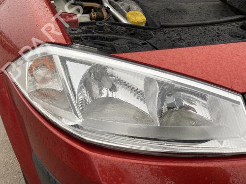Used Right headlight RENAULT MEGANE II (BM0/1_, CM0/1_) 1.9 dCi (BM0G, CM0G) (120 hp) 32385778