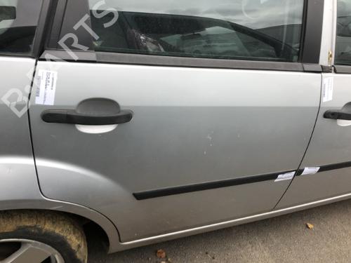 Used Right rear door FORD FIESTA V (JH_, JD_) 1.4 TDCi (68 hp) 22126584
