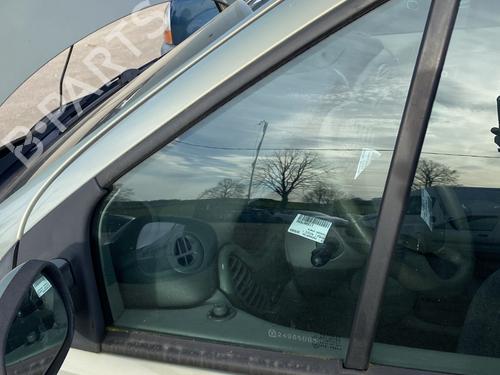 Front left quarter glass RENAULT SCÉNIC I MPV (JA0/1_, FA0_) 1.6 (JA00, JA16, JA15, JA19, JA1V, JA2B, JA2C, JA0B,... | BP30133103C111
