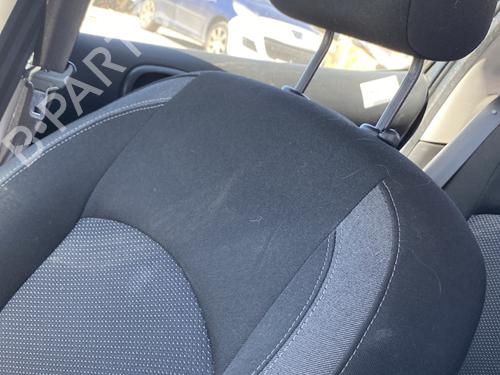 Right front seat PEUGEOT 206+ (2L_, 2M_) 1.4 HDi eco 70 | BP28001975C16 - Image 4