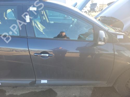 Used Right front door RENAULT MEGANE III Grandtour (KZ0/1) 1.5 dCi (KZ0C, KZ1A) (90 hp) 23785318