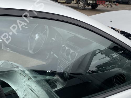 front-left-door-window-mazda-6-hatchback-gg-2002-2003-2004-2005-2006-2007-2008-32393032 main image