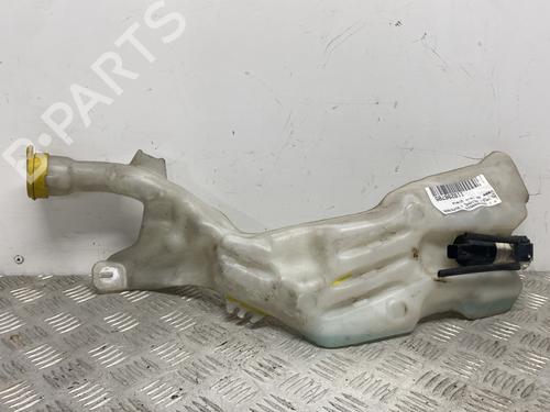 Used Windscreen washer tank RENAULT MEGANE IV Hatchback (B9A/M/N_) 1.2 TCe 130 (B9MR) (130 hp) 31647315