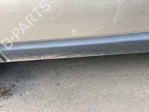 Used Door moulding trim NISSAN QASHQAI I (J10, NJ10) 2.0 dCi All-wheel Drive (150 hp) 28817093