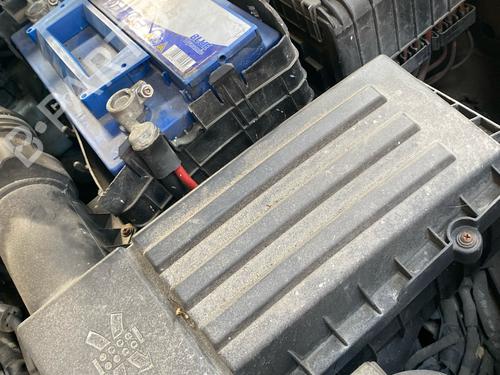 Used Air filter box Air filter box 38273669 38273669