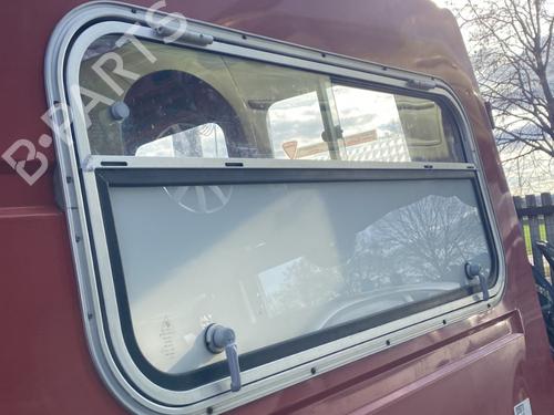 Panel rute bak venstre RENAULT MASTER I Van (T__) 28-35 2.0 (80 hp) 29973922