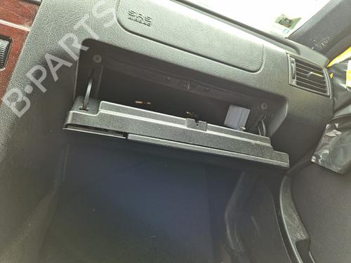 Used Glove box Glove box 22124010 22124010
