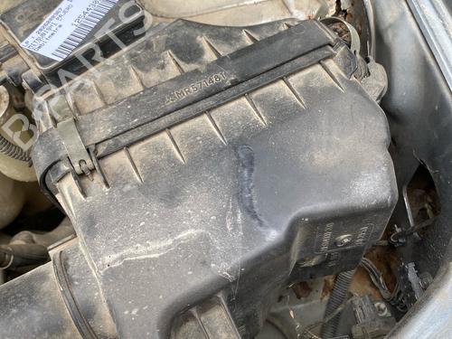 air-filter-box-mitsubishi-pajero-pinin-i-h6_w-h7_w-1999-2000-2001-2002-2003-2004-2005-2006-2007-34412441 main image