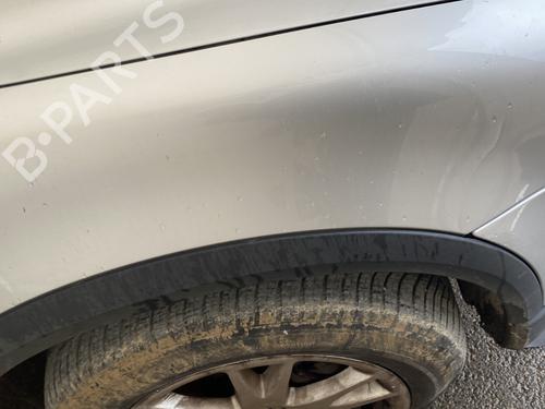Used Front right wheel arch trim Front right wheel arch trim 32265571 32265571