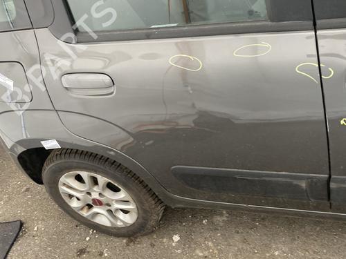 Używane Drzwi tylne prawe FIAT PANDA (312_, 319_) 1.2 (312PXA1A) (69 hp) 29732328
