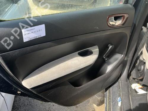 Used Rear left panel PEUGEOT 307 (3A/C) 1.6 HDi 110 (109 hp) 22121655
