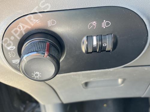 Used Headlight switch Headlight switch SEAT IBIZA III (6L1) 1.4 16V (86 hp) 27868594 27868594