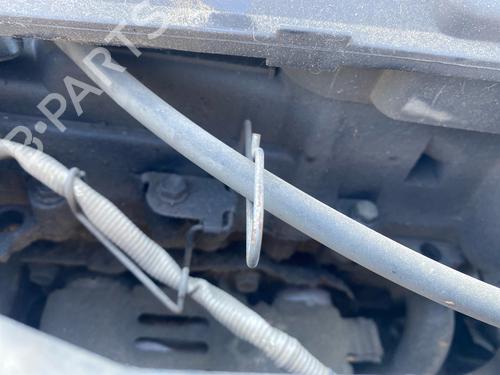 Used Cylinder head Cylinder head 37078664 37078664