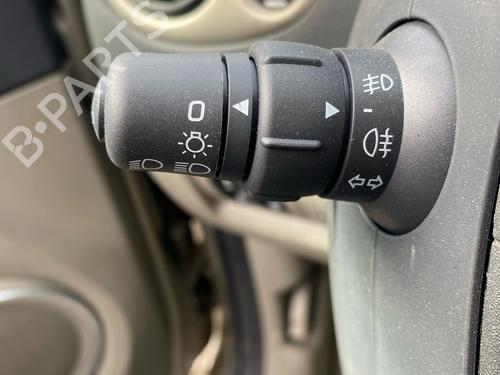 Headlight switch RENAULT CLIO III (BR0/1, CR0/1) 1.5 dCi (BR17, CR17) | BP39449151I24 - Image 2