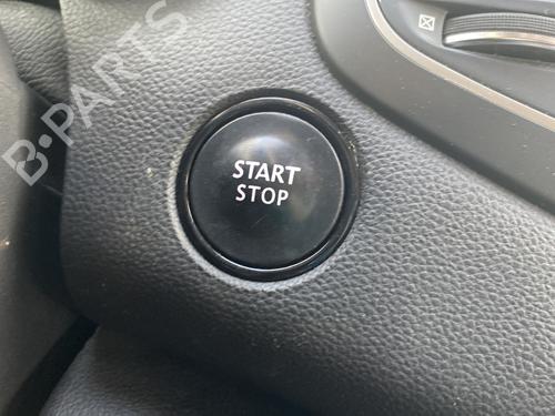 switch-renault-megane-iv-grandtour-k9amn_-2016-33554049 main image