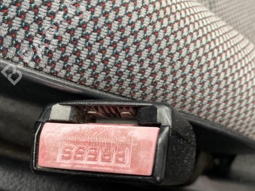 seat-buckle-peugeot-405-ii-4b-1992-1993-1994-1995-1996-1997-1998-1999-32209715 main image