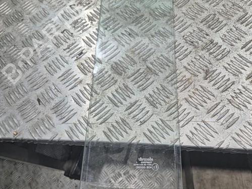 Used Rear left door window LAND ROVER DEFENDER Station Wagon (L316, L315) 2.5 Td5 4x4 (L316) (122 hp) 22121237