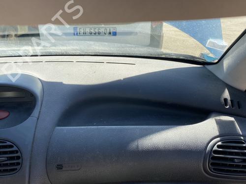 Tableau de bord PEUGEOT 206 Hatchback (2A/C) 1.4 HDi eco 70 | BP25475227C46 