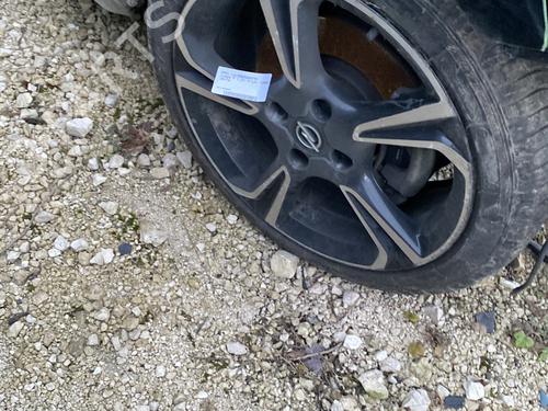 Used Right front steering knuckle Right front steering knuckle OPEL CORSA F (P2JO) 1.2 (68) (101 hp) 23783008 23783008