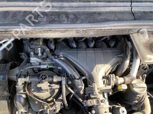 Used Cylinder head Cylinder head 32523102 32523102