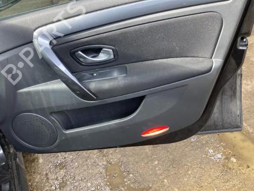 Used Front right panel RENAULT LAGUNA III (BT0/1) 1.5 dCi (BT00, BT0A, BT0T, BT1J) (110 hp) 22120271