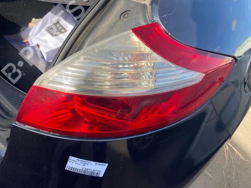 Piloto trasero derecho Piloto trasero derecho RENAULT MEGANE III Hatchback (BZ0/1_, B3_) 1.5 dCi (106 hp) 39631332 39631332