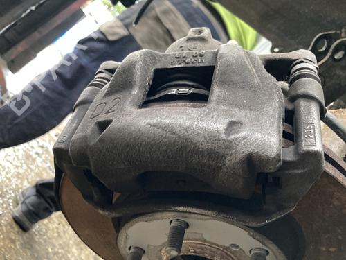 Used Left front brake caliper Left front brake caliper 20224937 20224937
