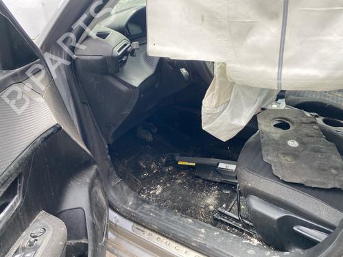 Used Fuse box Fuse box 36261238 36261238