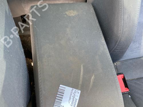 Armrest / Center console VW TOURAN (1T3) 1.6 TDI | BP36847232I20 - Image 2