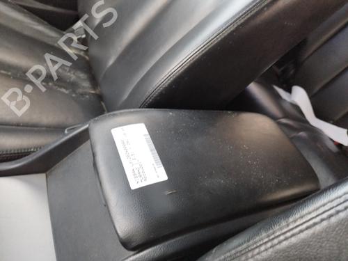 Used Armrest / Center console Armrest / Center console NISSAN MURANO I (Z50) 3.5 4x4 (234 hp) 21826054 21826054